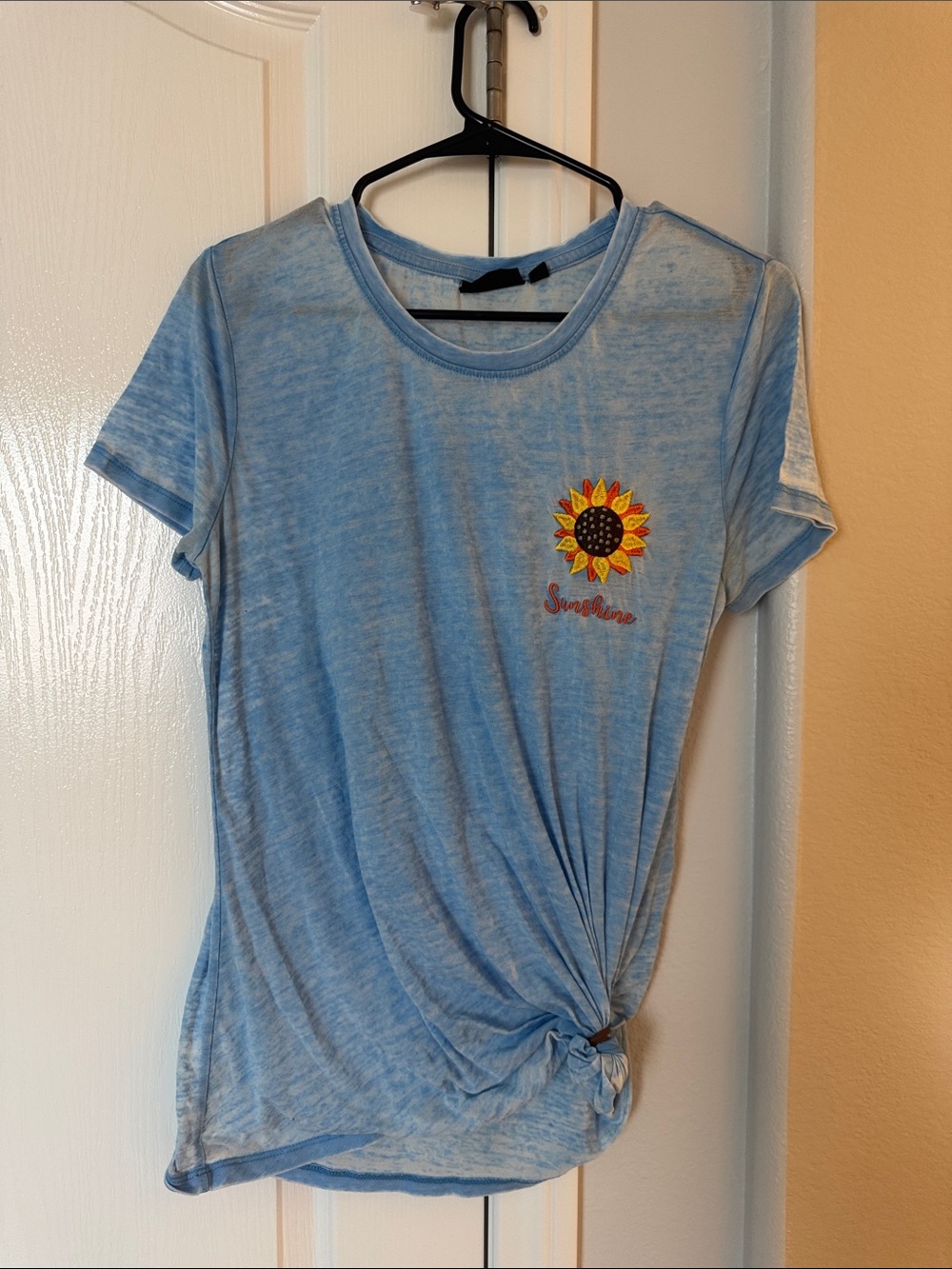 Light Blue Short-Sleeve Sunflower Knot Tee